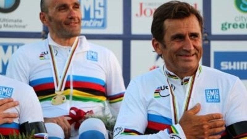 Zanardi &egrave; Campione del Mondo 2014 di handbike. Sua la staffetta iridata