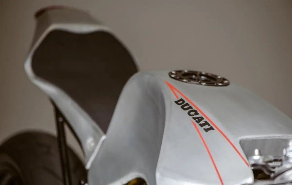 Atom Bomb Ducati 900SS Eleven (2)