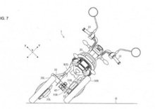 Yamaha, brevetti per un nuovo tre ruote elettrico che piega
