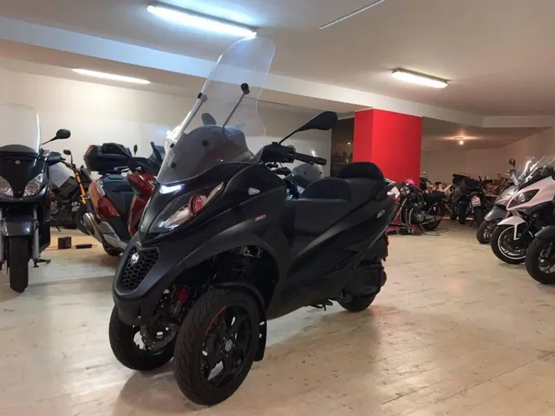 Piaggio Mp3 350 ie ABS (2018 - 19) (3)