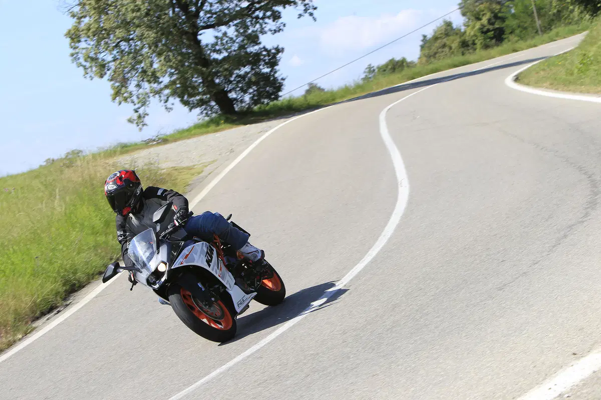 Ktm RC390 (4)