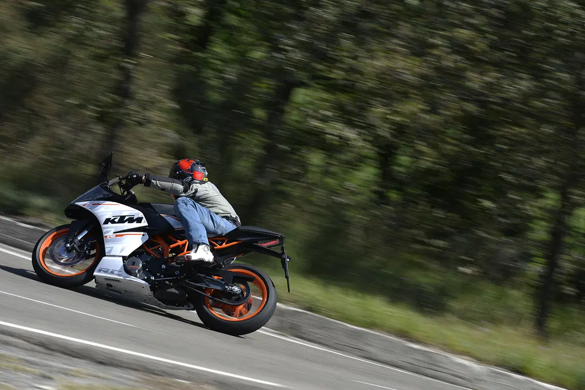 Ktm RC390 (11)