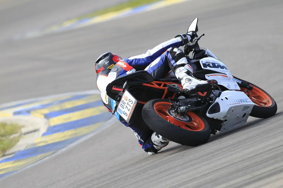 Ktm RC390 (15)
