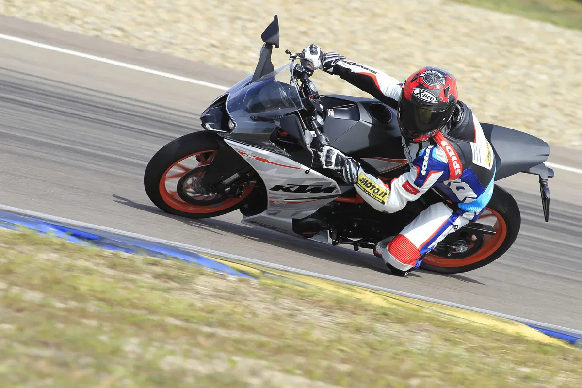 Ktm RC390 (16)
