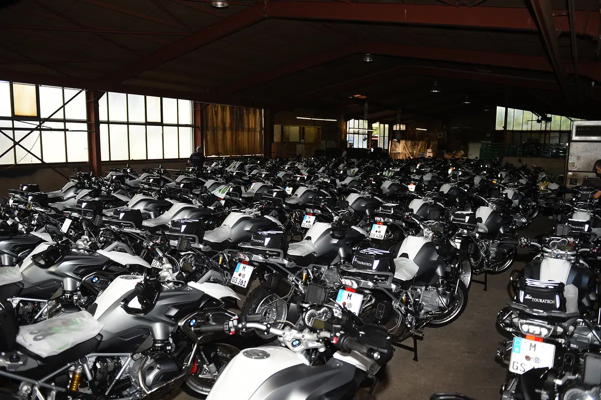  BMW R 1200 GS Adventure Trophy  (5)
