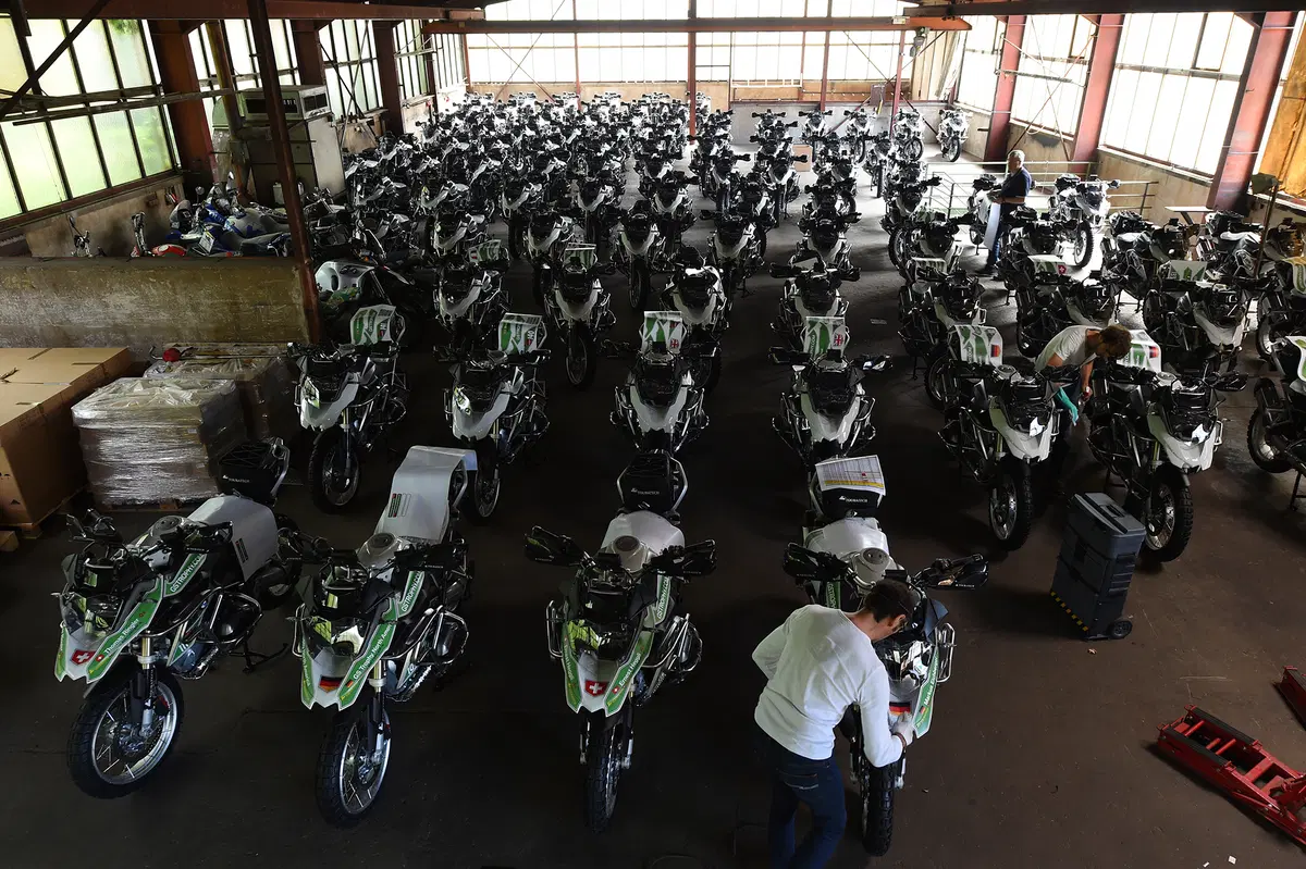  BMW R 1200 GS Adventure Trophy  (6)