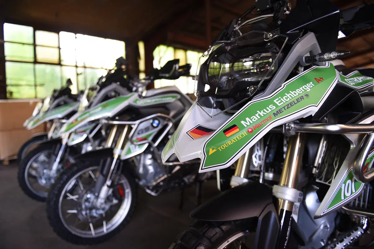  BMW R 1200 GS Adventure Trophy  (2)