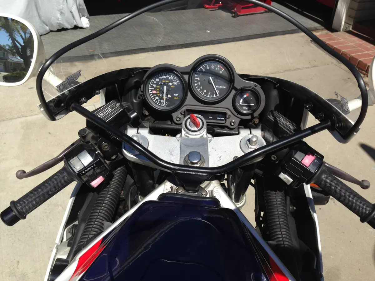 Yamaha FZR1000: la prima Genesis  (7)