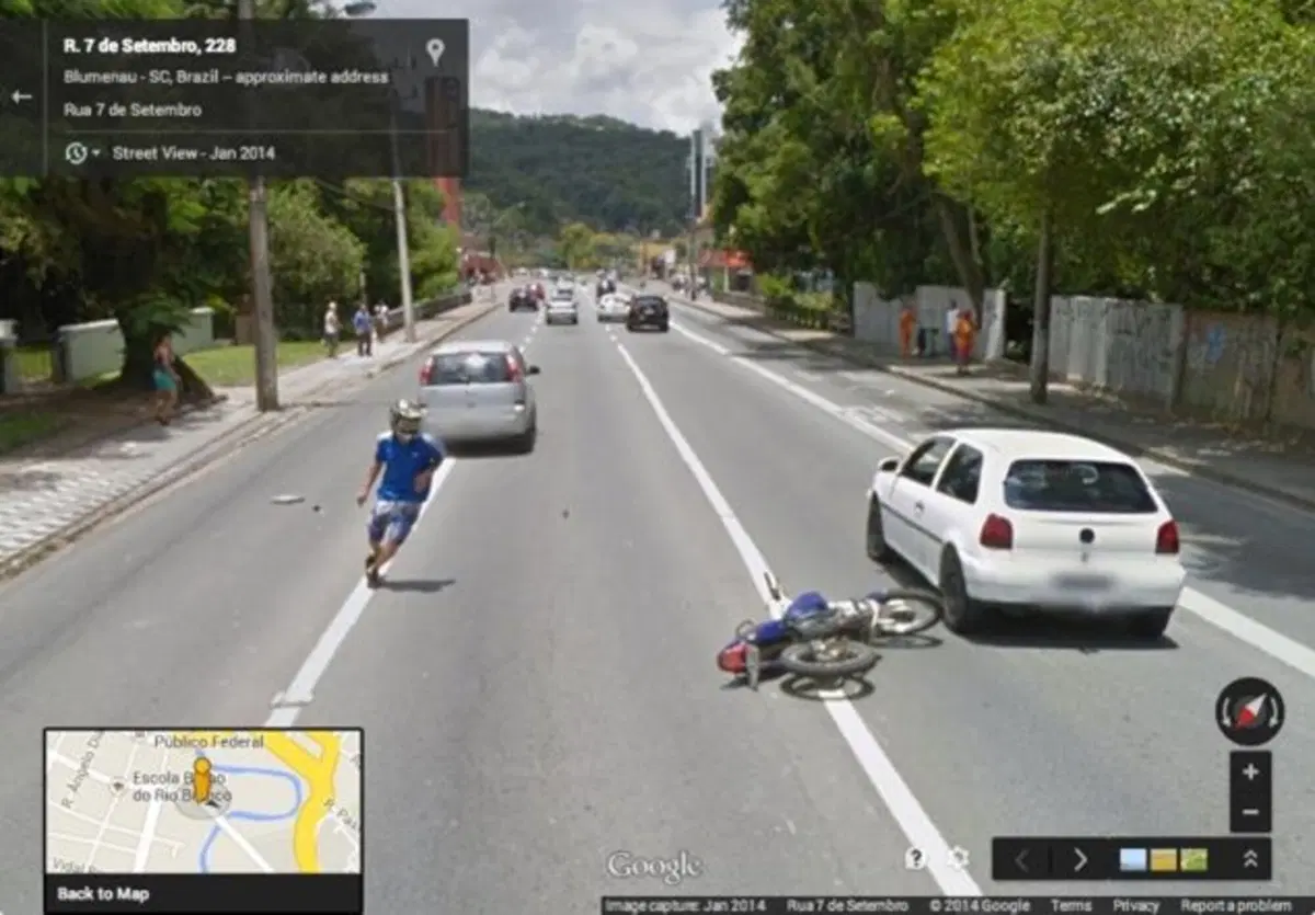 Google vede tutto. Anche le cadute in moto (7)