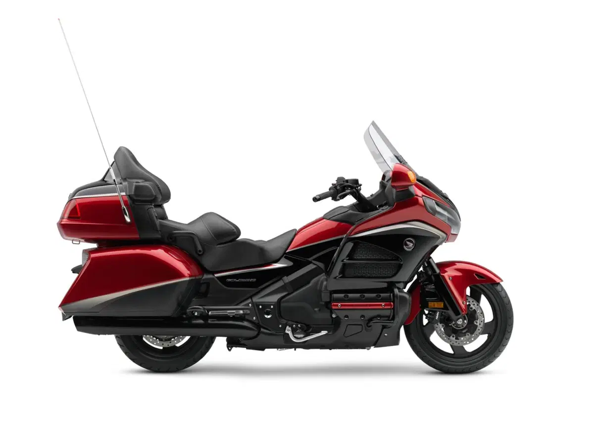 Nuove Honda GL1800 Gold Wing e F6B 2015 (8)