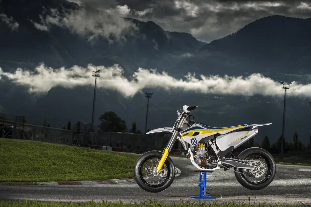 Nuova Husqvarna FS 450 (4)