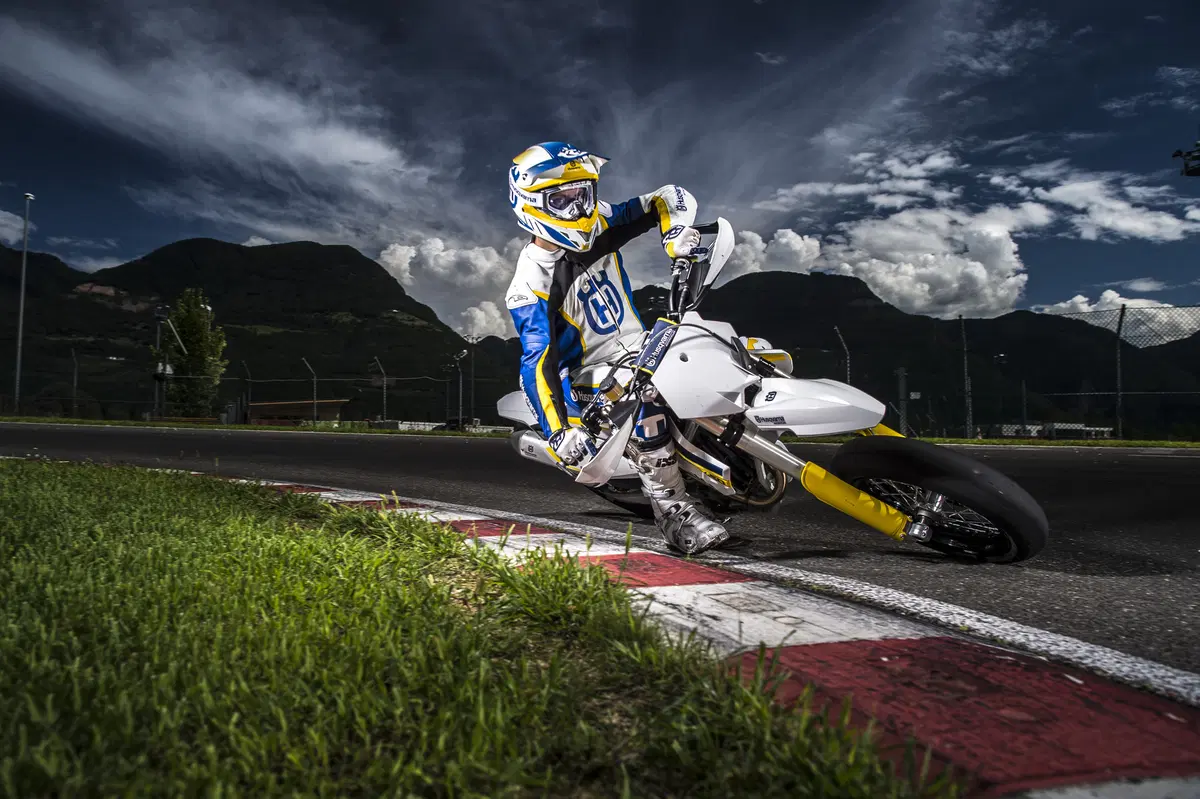 Nuova Husqvarna FS 450