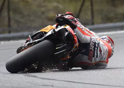 Video: Marquez e l'analisi di una curva impossibile 