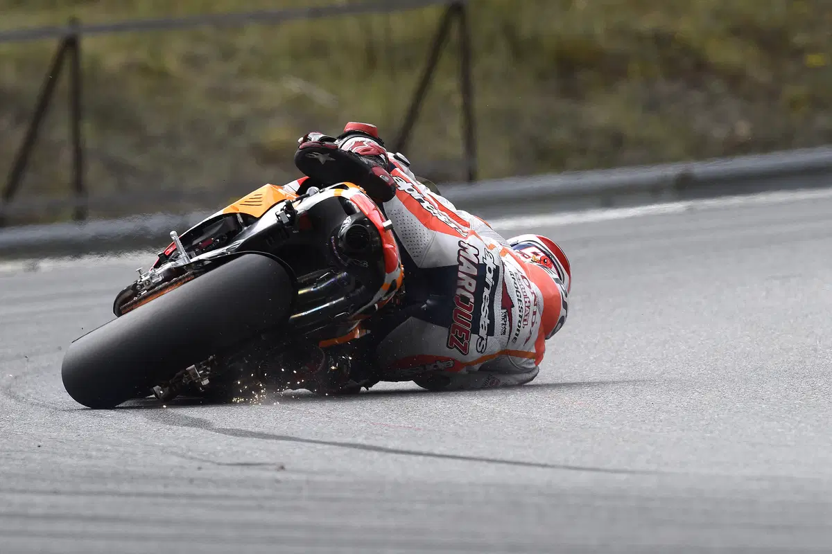 Video: Marquez e l'analisi di una curva impossibile  (6)