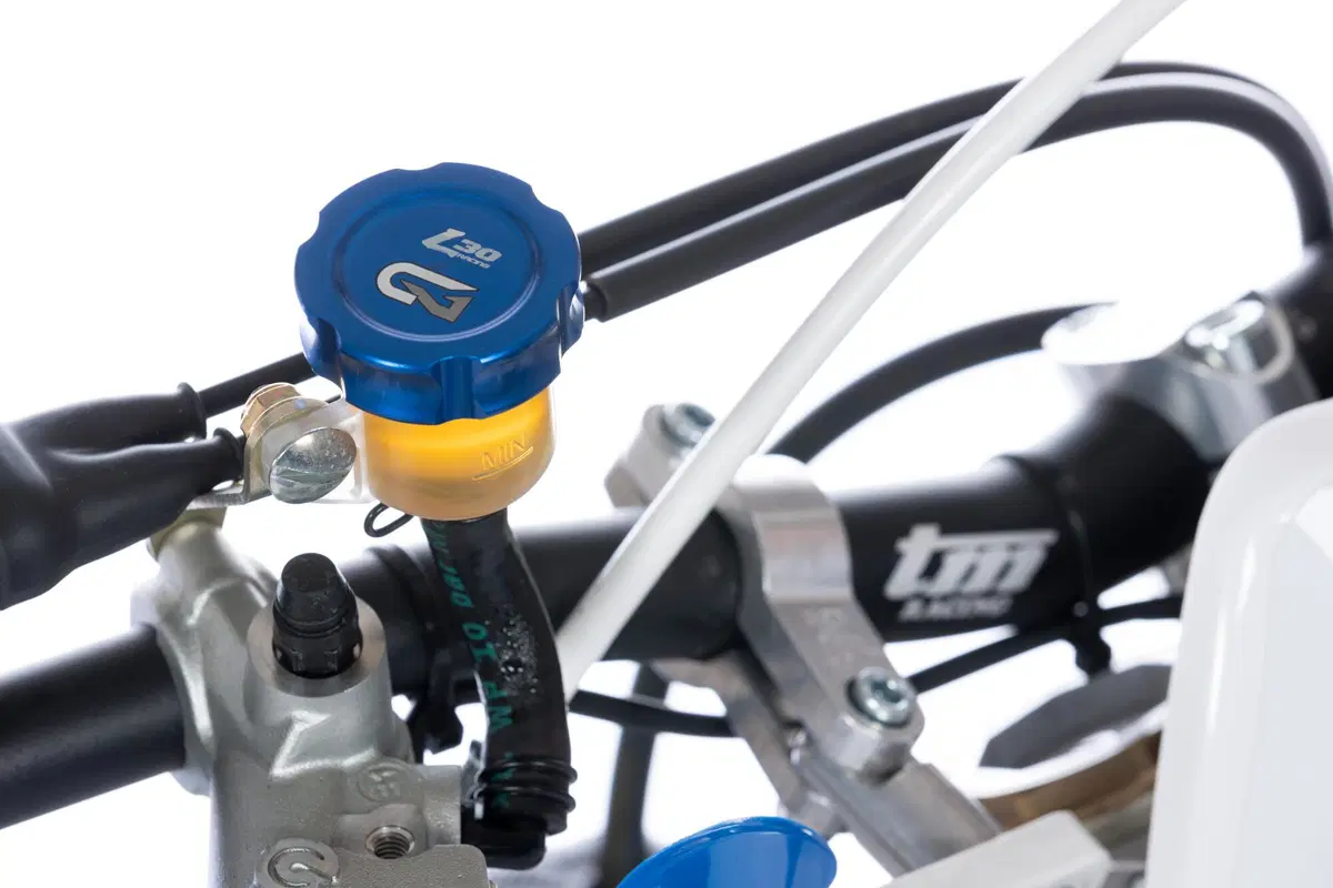TM Racing sfoggia tre SMR 125 Replica del team ufficiale. Viva il 2 tempi (15)
