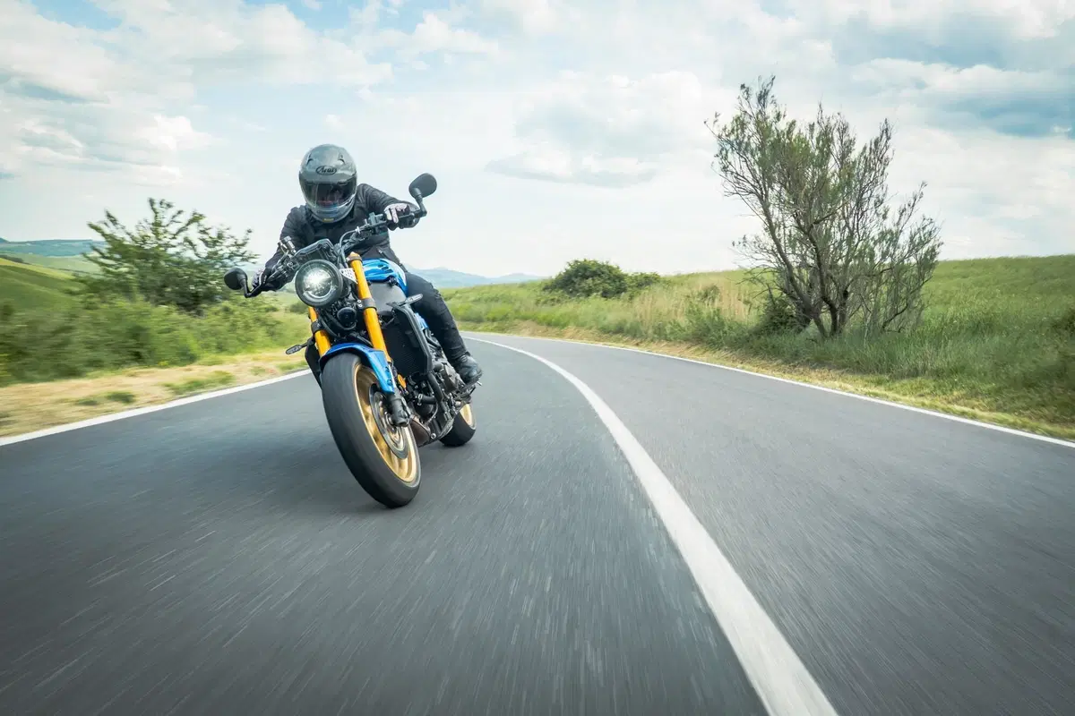Yamaha XSR 900 (2)