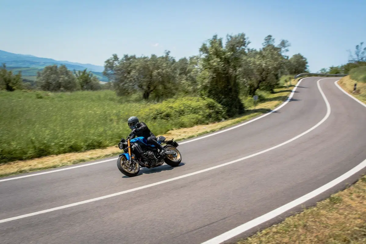 Yamaha XSR 900 (3)