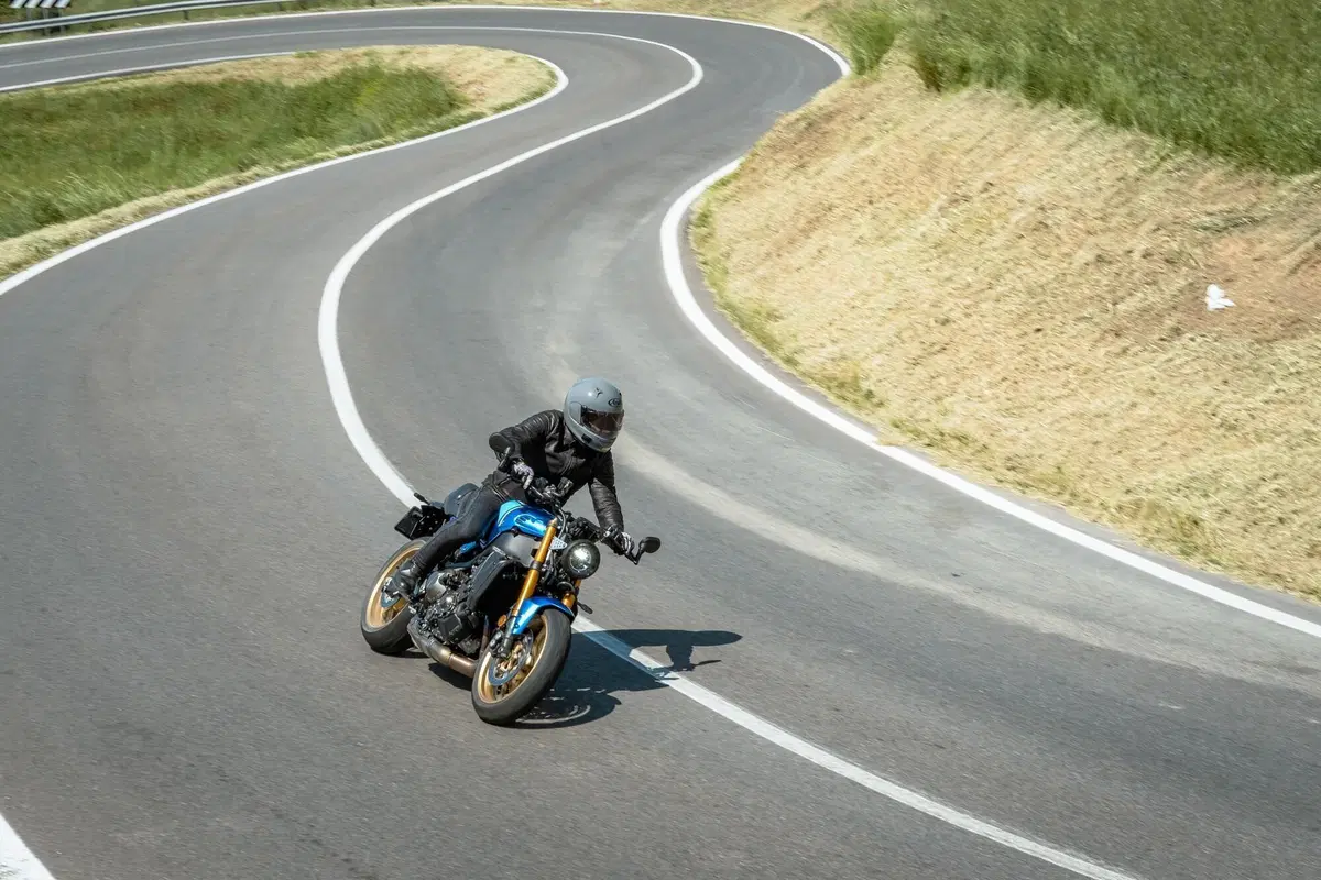 Yamaha XSR 900 (9)