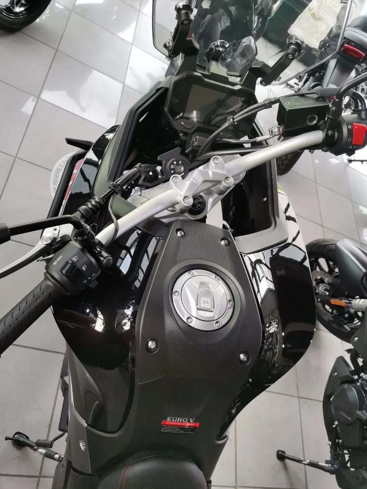 Voge Valico 500DSX (2021 - 24) (5)