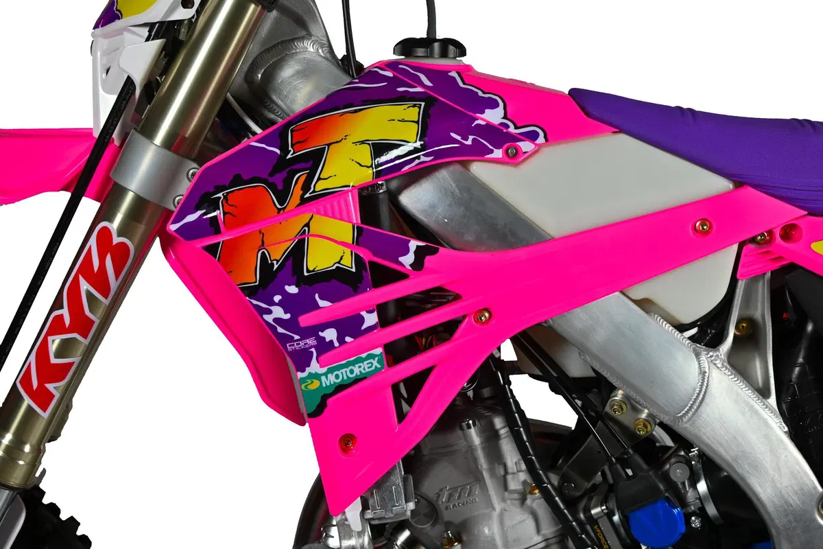 Le TM tornano rosa come nel 1993! 