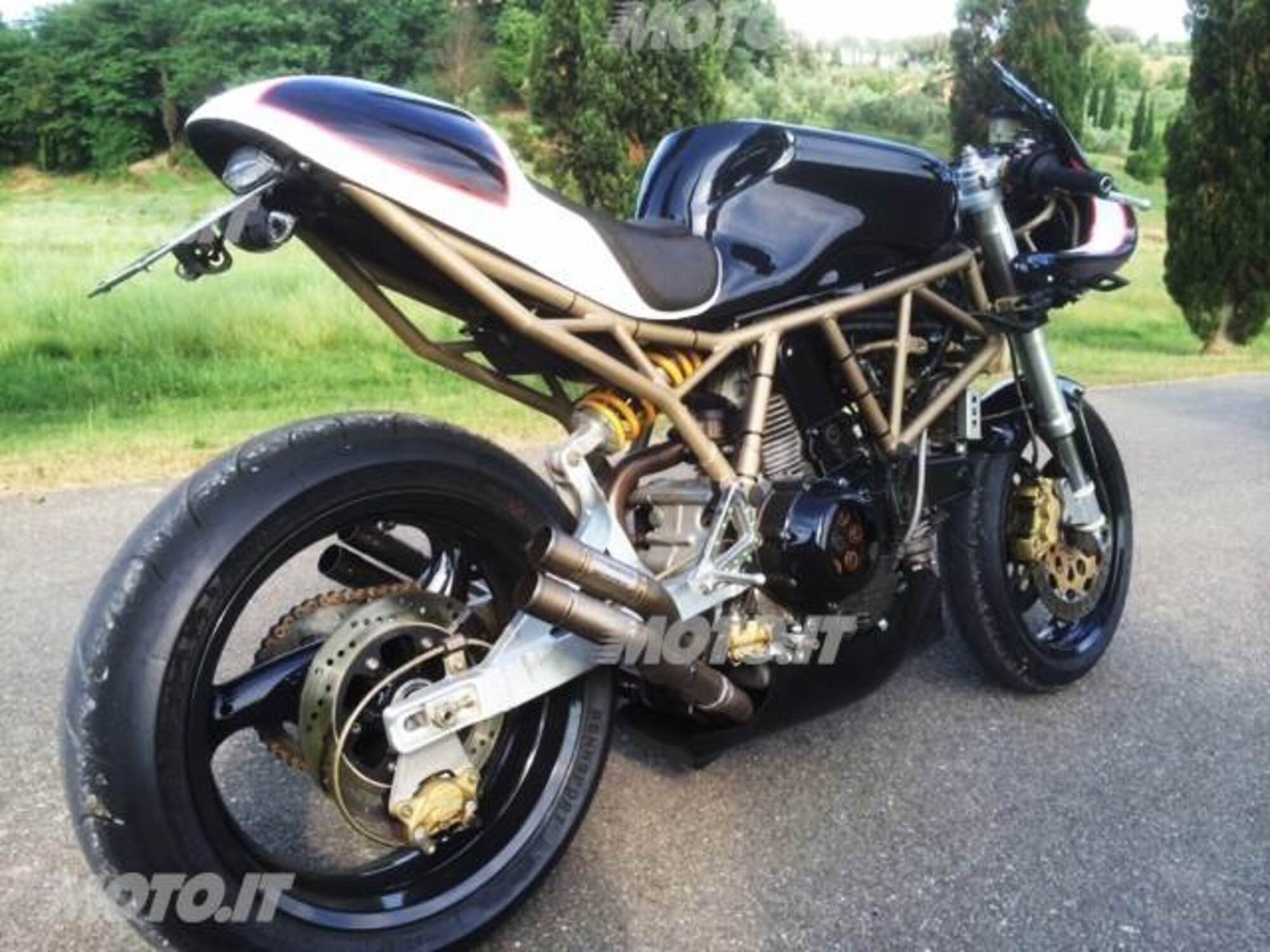 Le Strane di Moto.it: Ducati 900 SuperSport IE
