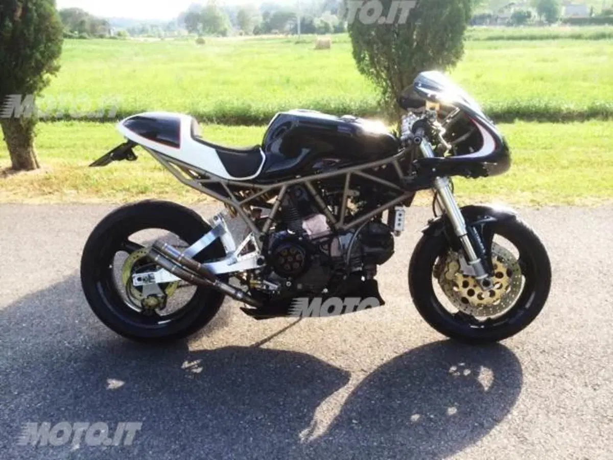 Le Strane di Moto.it: Ducati 900 SuperSport IE (3)