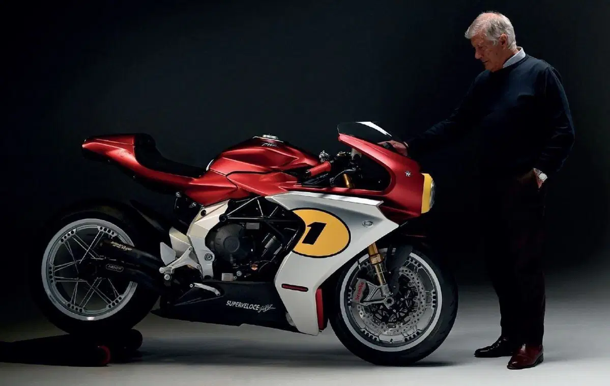 MV Agusta Superveloce AGO: 311 esemplari come le vittorie del campione (2)