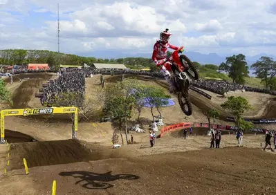 MXGP 2022. Doppietta di Gajser e Vialle in Indonesia