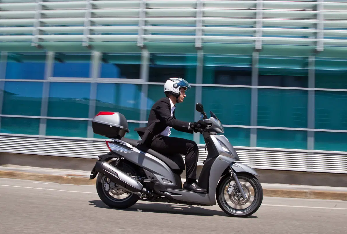 Nuovo Kymco People GTi 2015 (6)