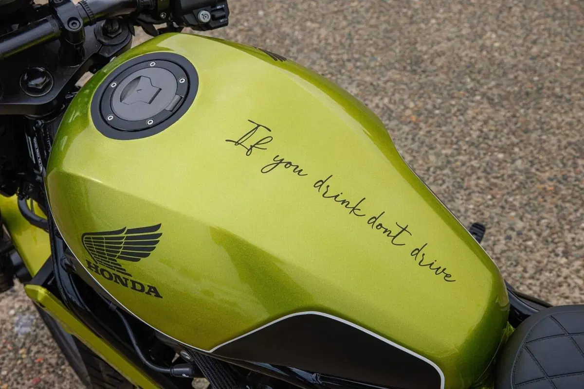 Per le special di Wheels and Waves Honda ha scelto le Rebel e a noi pare una decisione azzeccata (16)