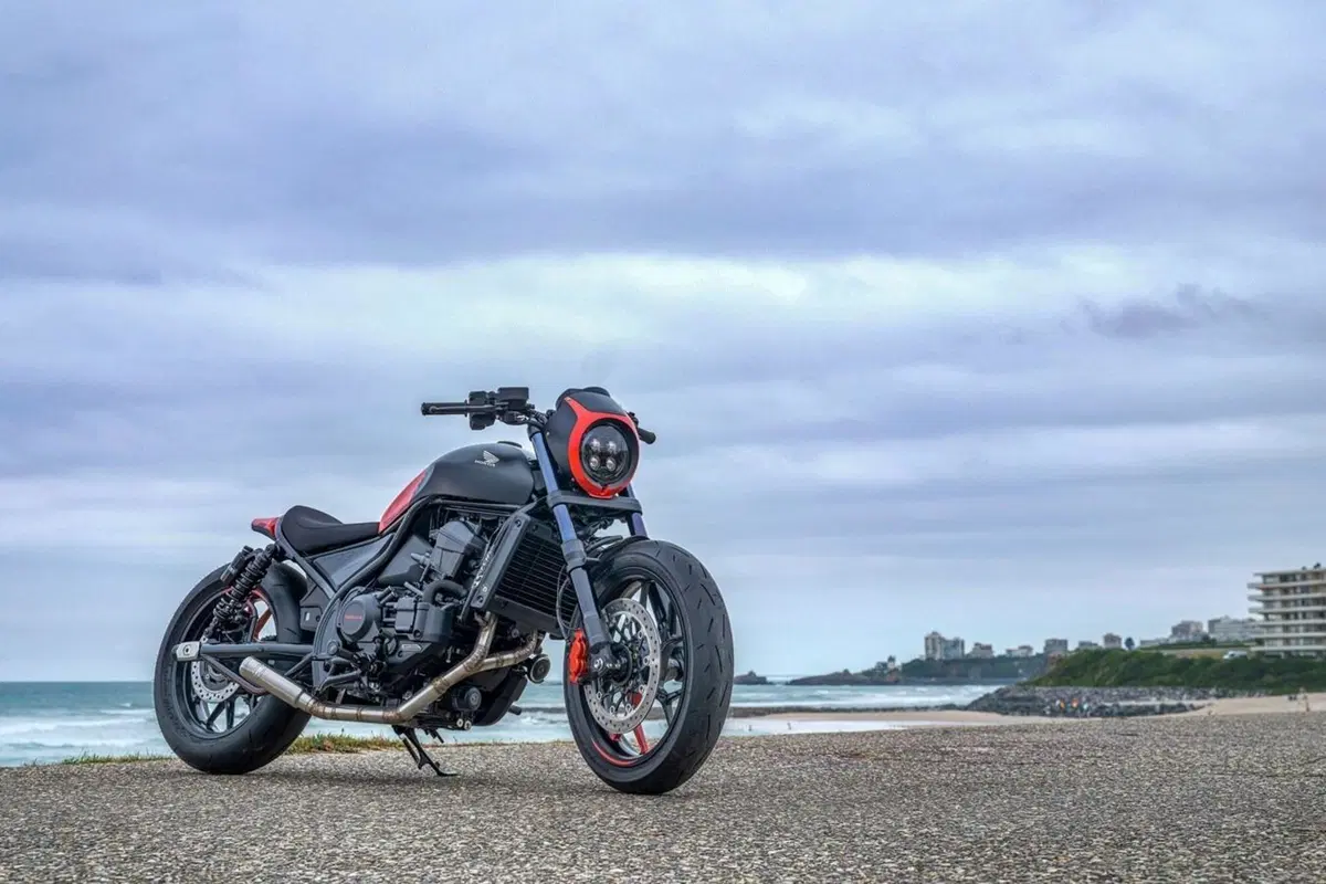 Per le special di Wheels and Waves Honda ha scelto le Rebel e a noi pare una decisione azzeccata (23)