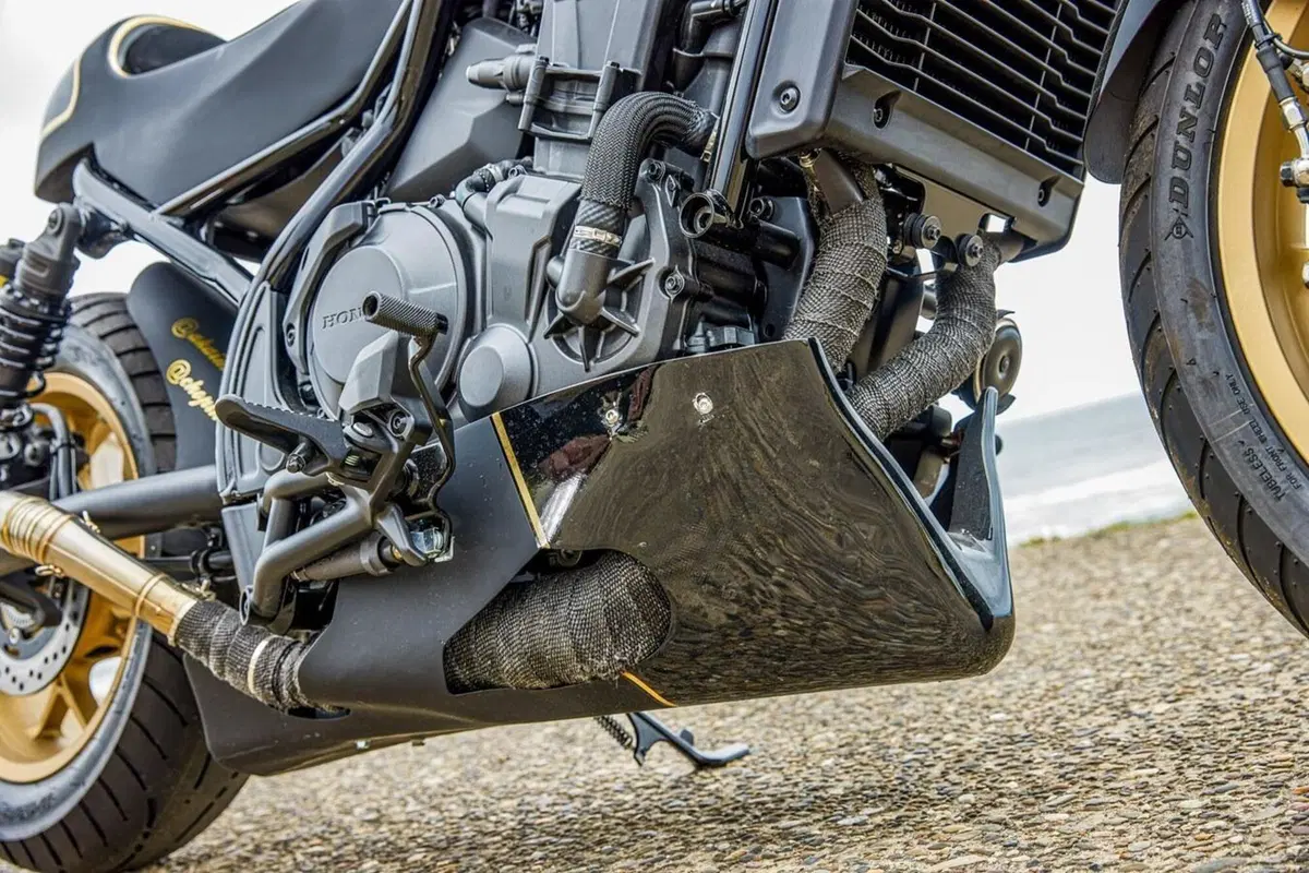 Per le special di Wheels and Waves Honda ha scelto le Rebel e a noi pare una decisione azzeccata (40)