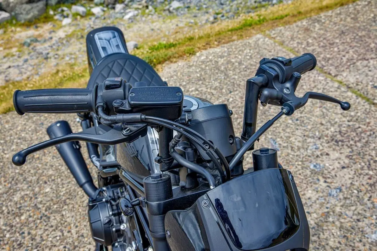 Per le special di Wheels and Waves Honda ha scelto le Rebel e a noi pare una decisione azzeccata (49)