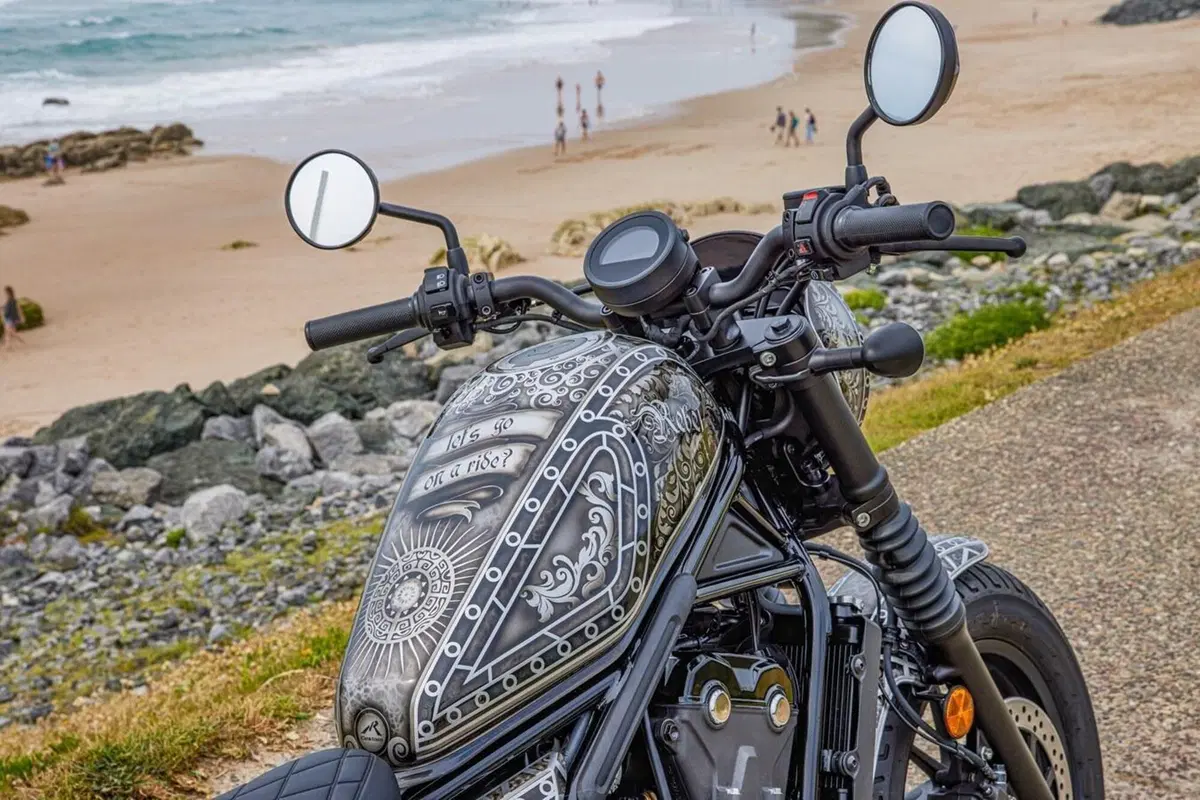 Per le special di Wheels and Waves Honda ha scelto le Rebel e a noi pare una decisione azzeccata (57)