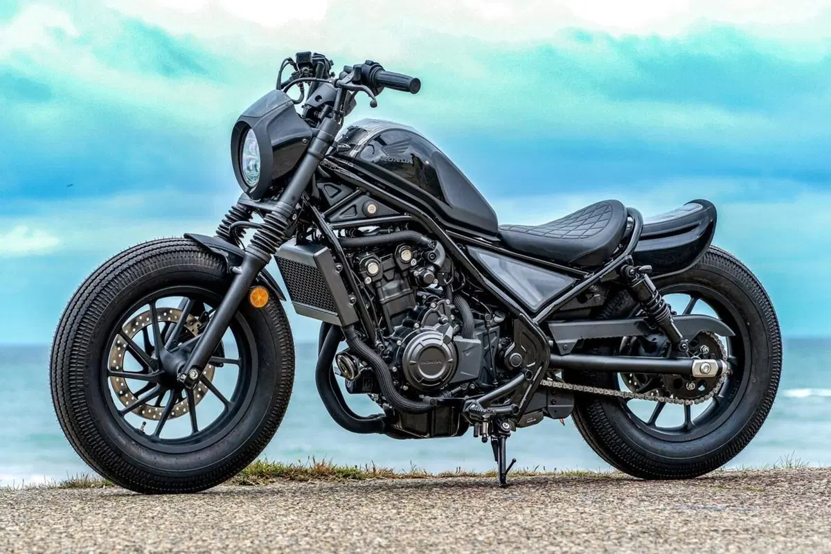 Per le special di Wheels and Waves Honda ha scelto le Rebel e a noi pare una decisione azzeccata (54)