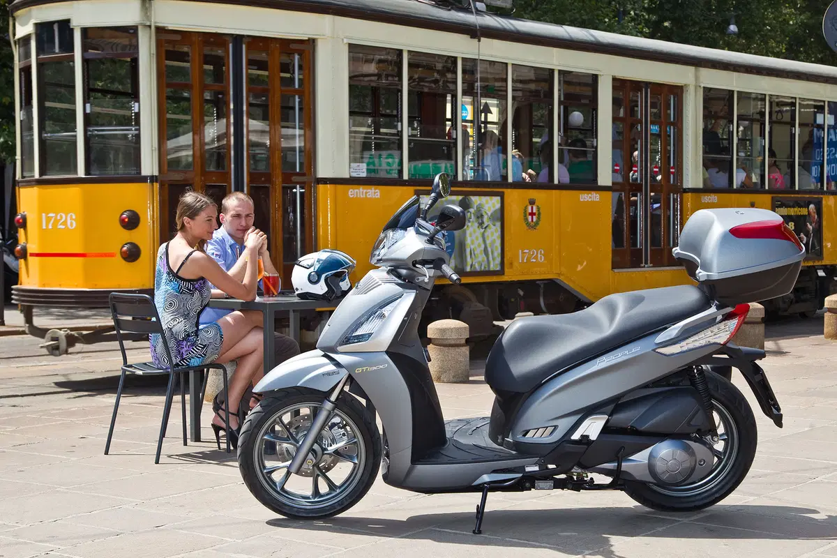 Nuovo Kymco People GTi 2015 (14)