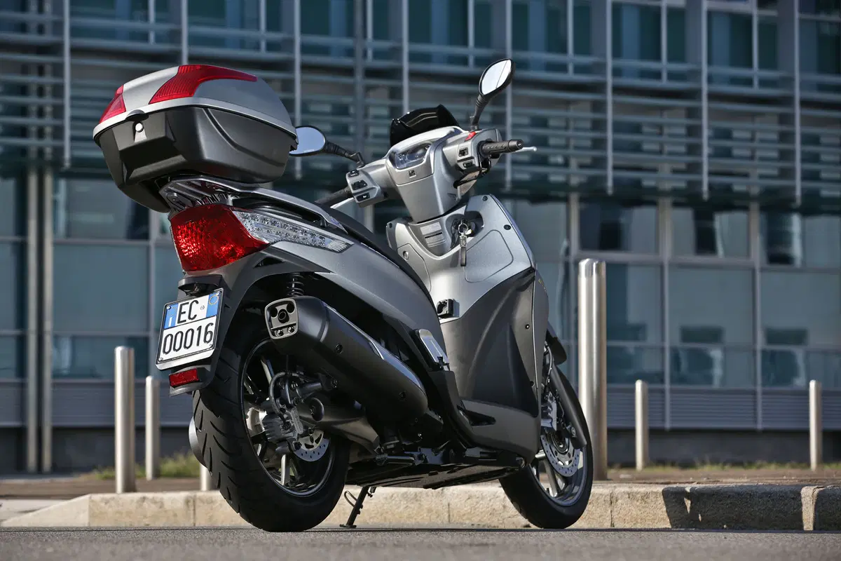 Nuovo Kymco People GTi 2015 (19)