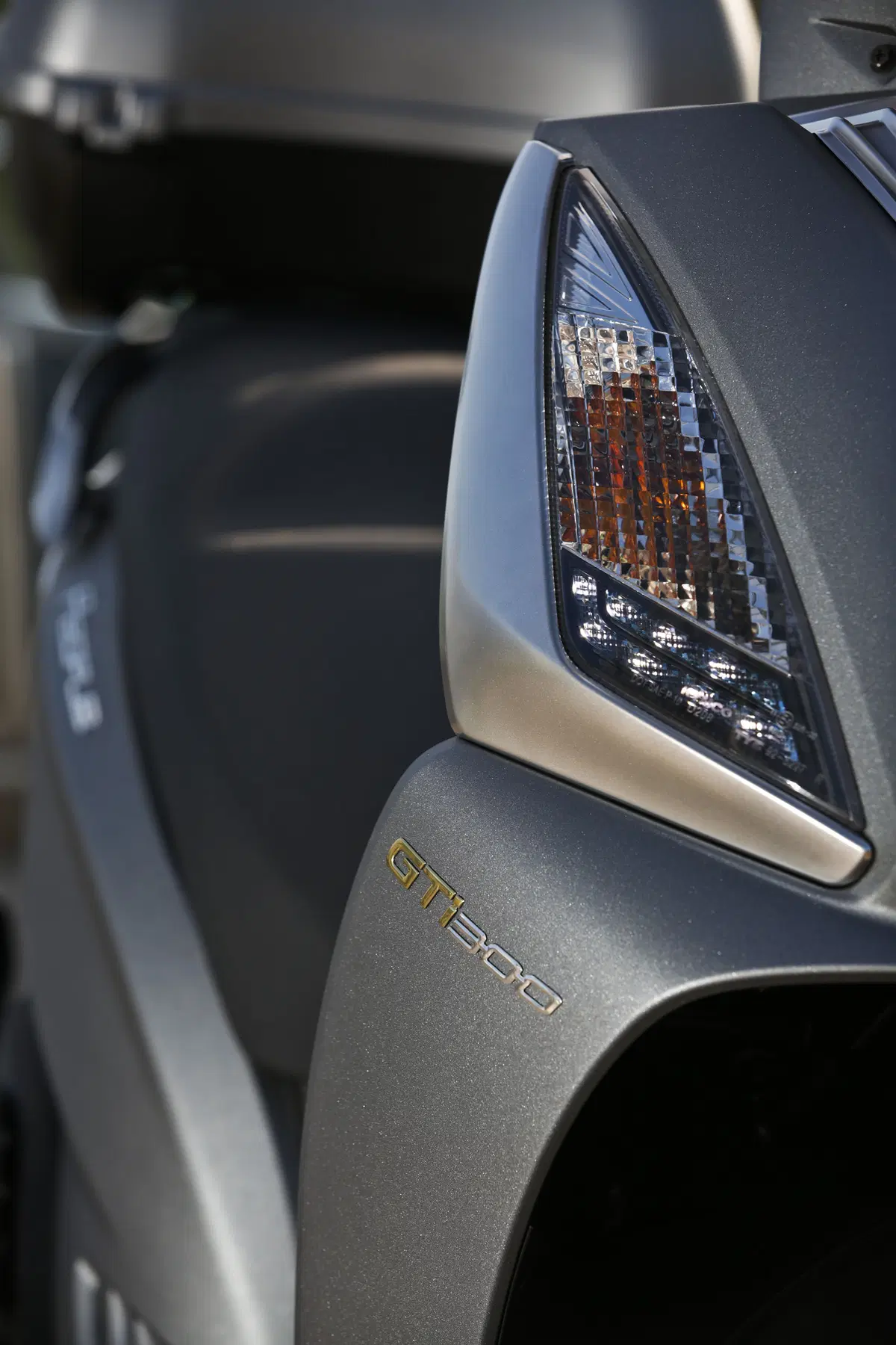 Nuovo Kymco People GTi 2015 (25)