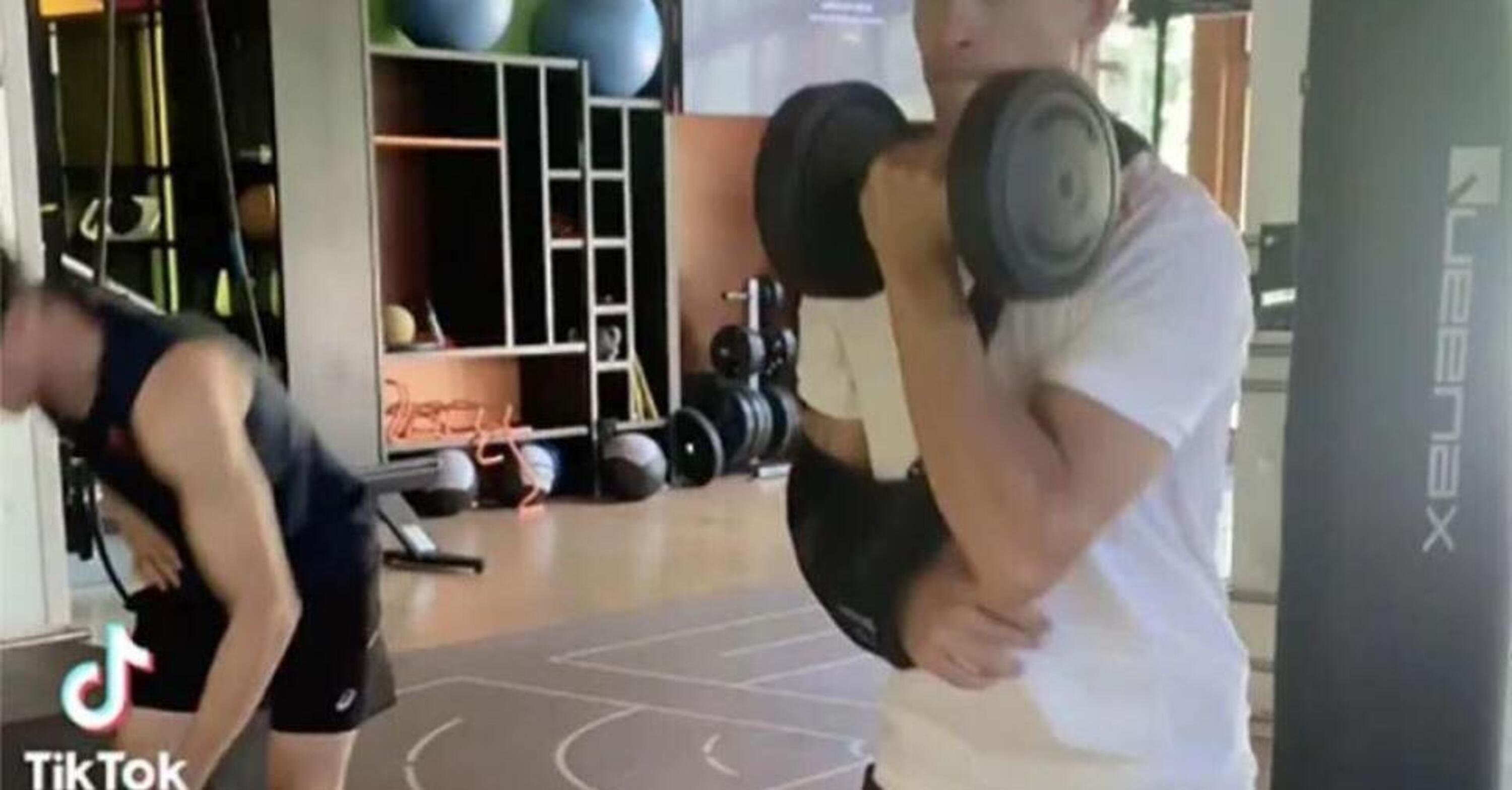Guardate come Marc Marquez ha ripreso ad allenarsi con il fratello Alex [VIDEO]