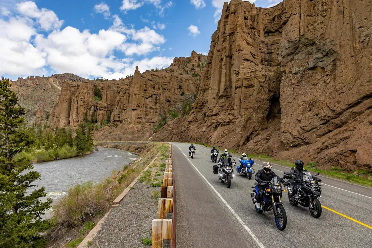 USA IN MOTO! Idaho, Montana, Wyoming, Yellowstone: 1.000 km tra orsi e bisonti con gli amici di KLIM