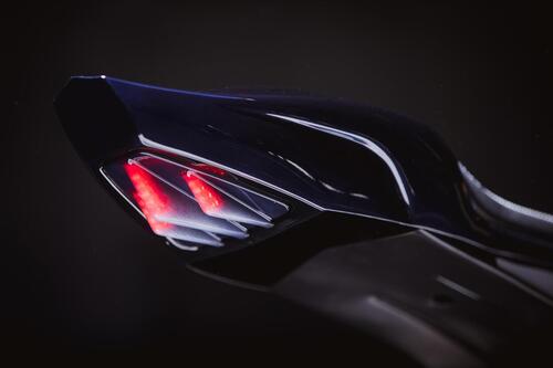 Blackbird. Come trasformare una moto elettrica il un jet (2)