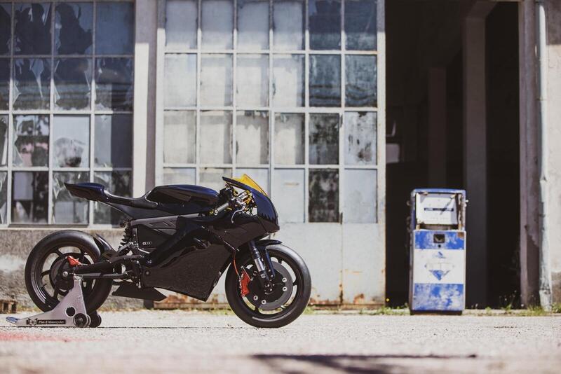 Blackbird. Come trasformare una moto elettrica il un jet