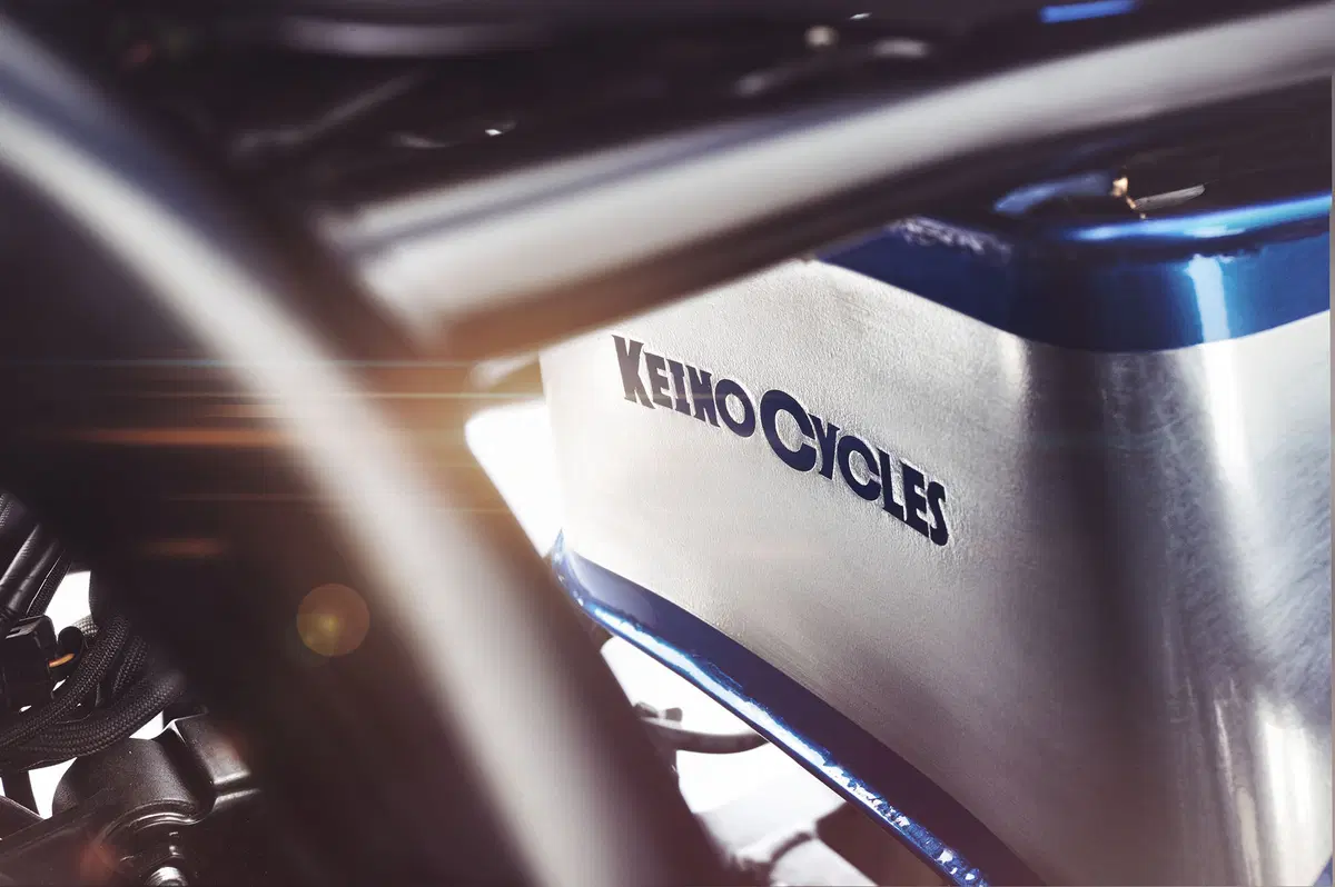  Yamaha Yard Built:  XJR1300 Rhapsody in Blue, KeinoCycles (11)