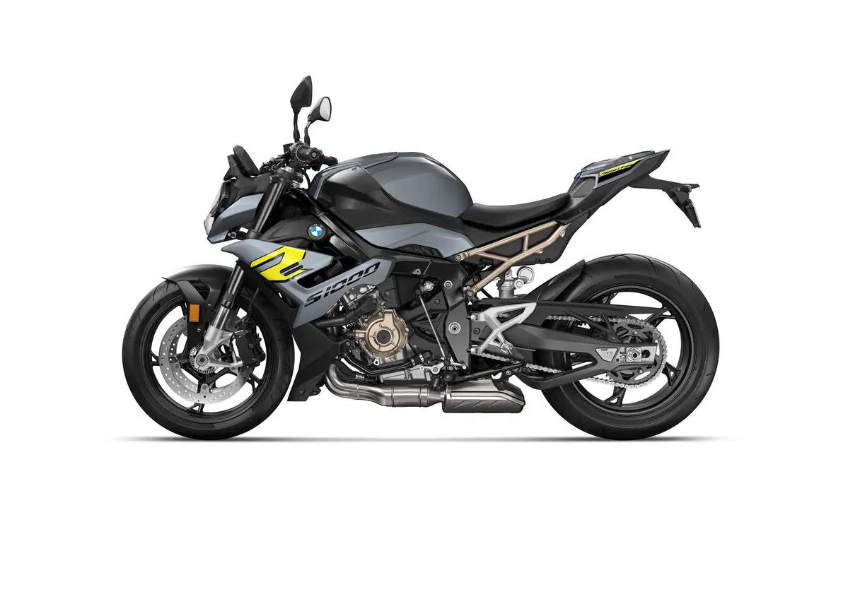 BMW, ecco tutte le moto del 2023. Ci sono novità per 25 modelli (10)