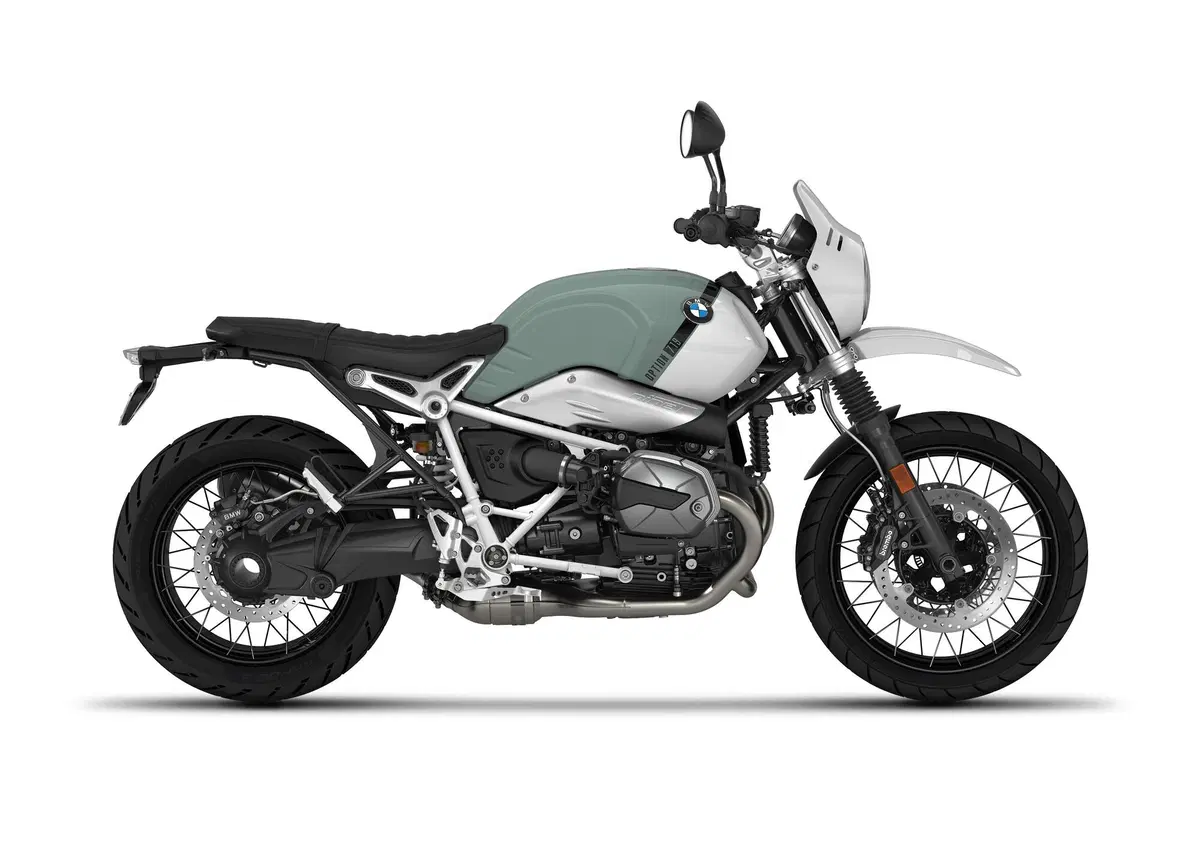 BMW, ecco tutte le moto del 2023. Ci sono novità per 25 modelli (40)