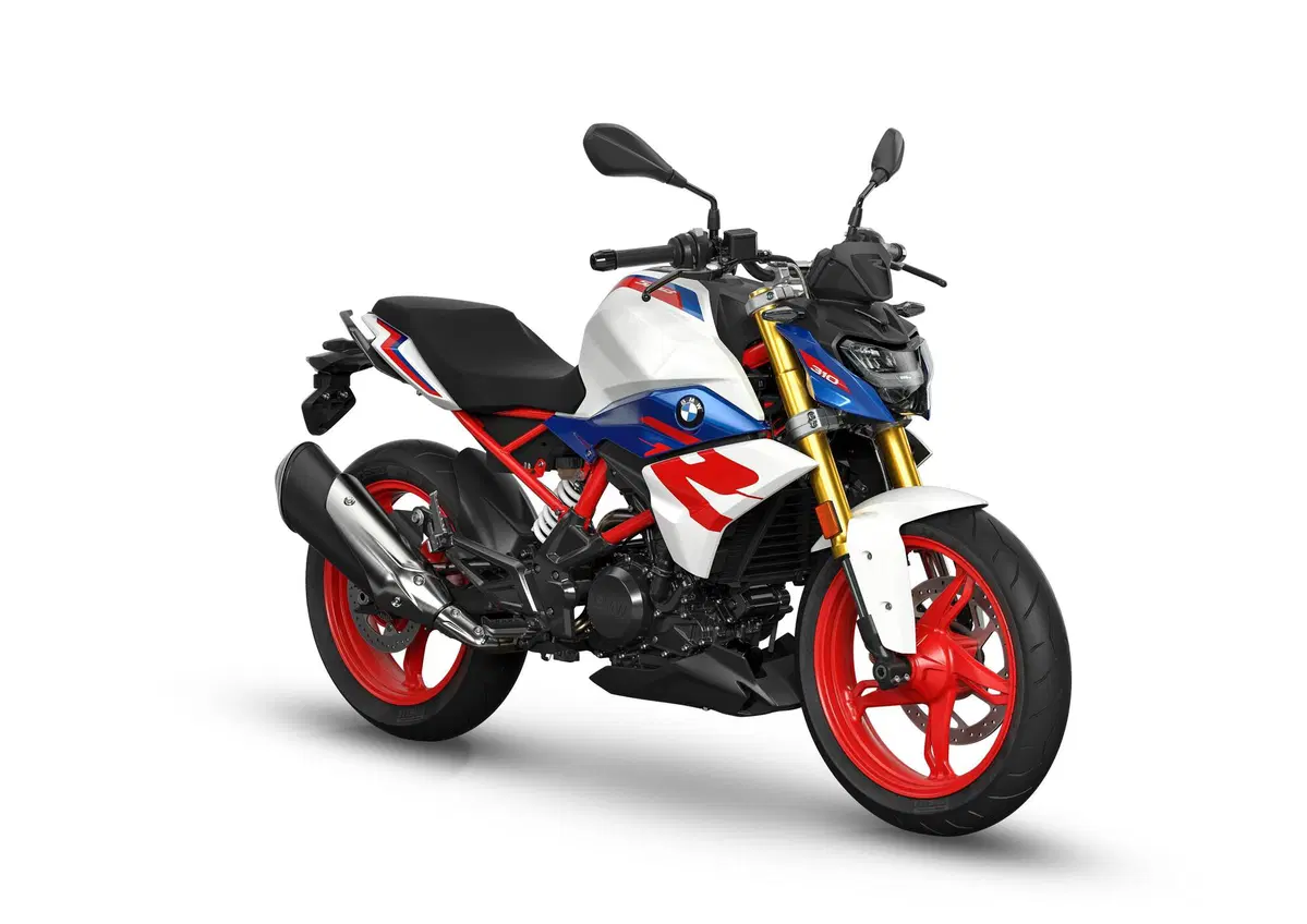 BMW, ecco tutte le moto del 2023. Ci sono novità per 25 modelli (54)