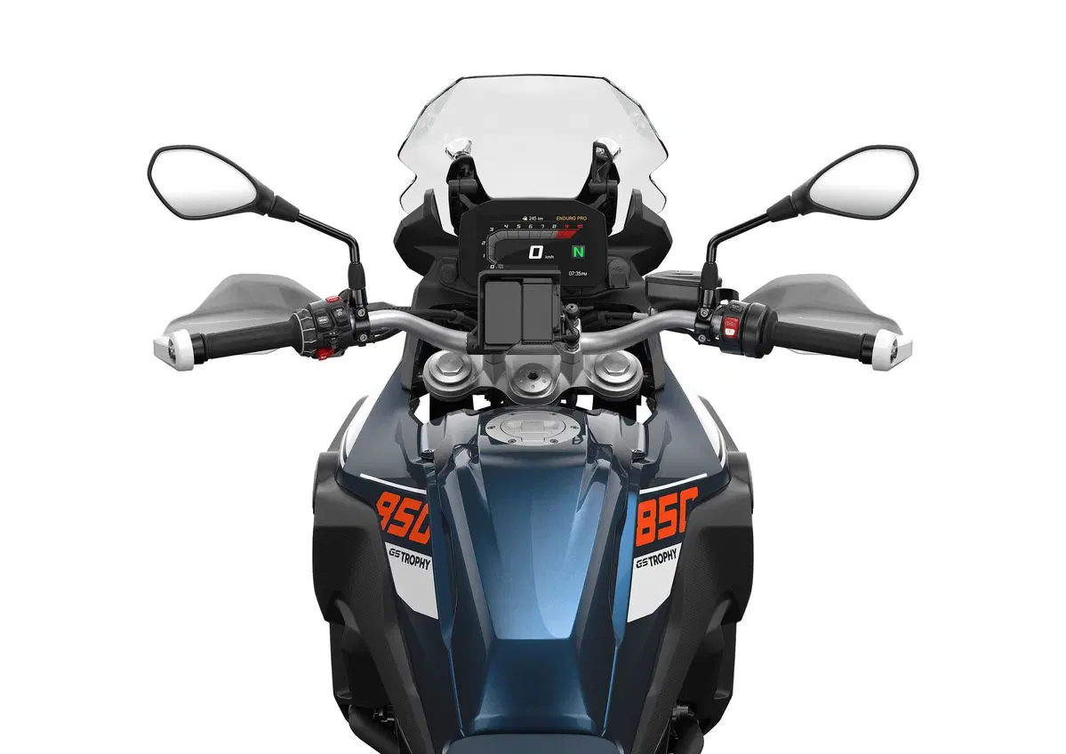 BMW, ecco tutte le moto del 2023. Ci sono novità per 25 modelli (68)