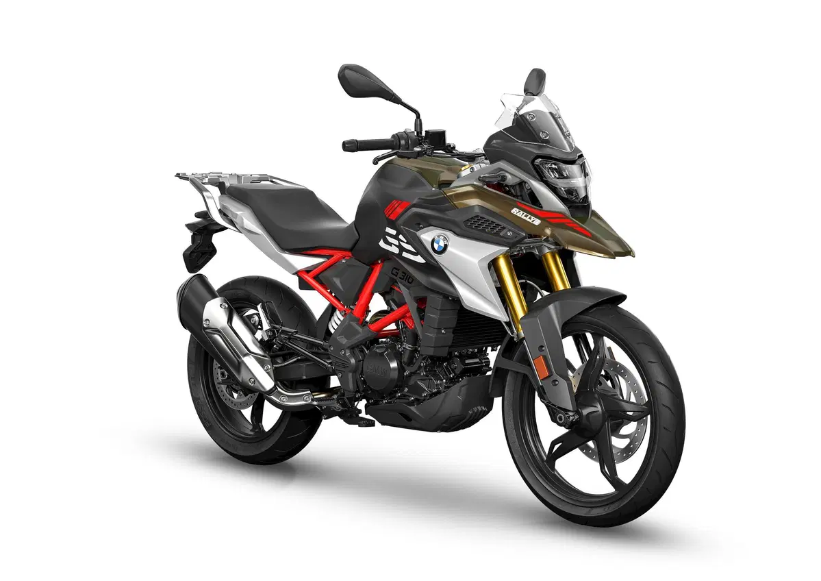 Le BMW maxi enduro, crossover e roadster per il 2023 (24)
