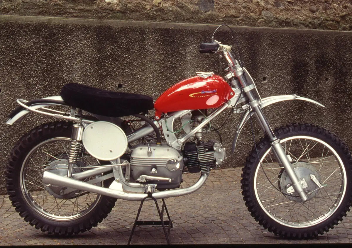 Massimo Clarke: "Aermacchi, le ali di Varese"