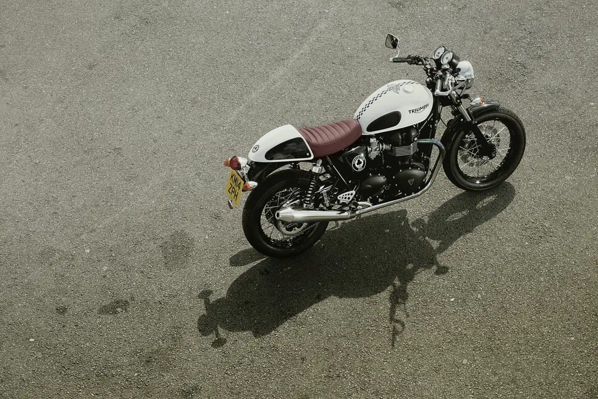 Nuova Triumph Thruxton Ace Special Edition (7)
